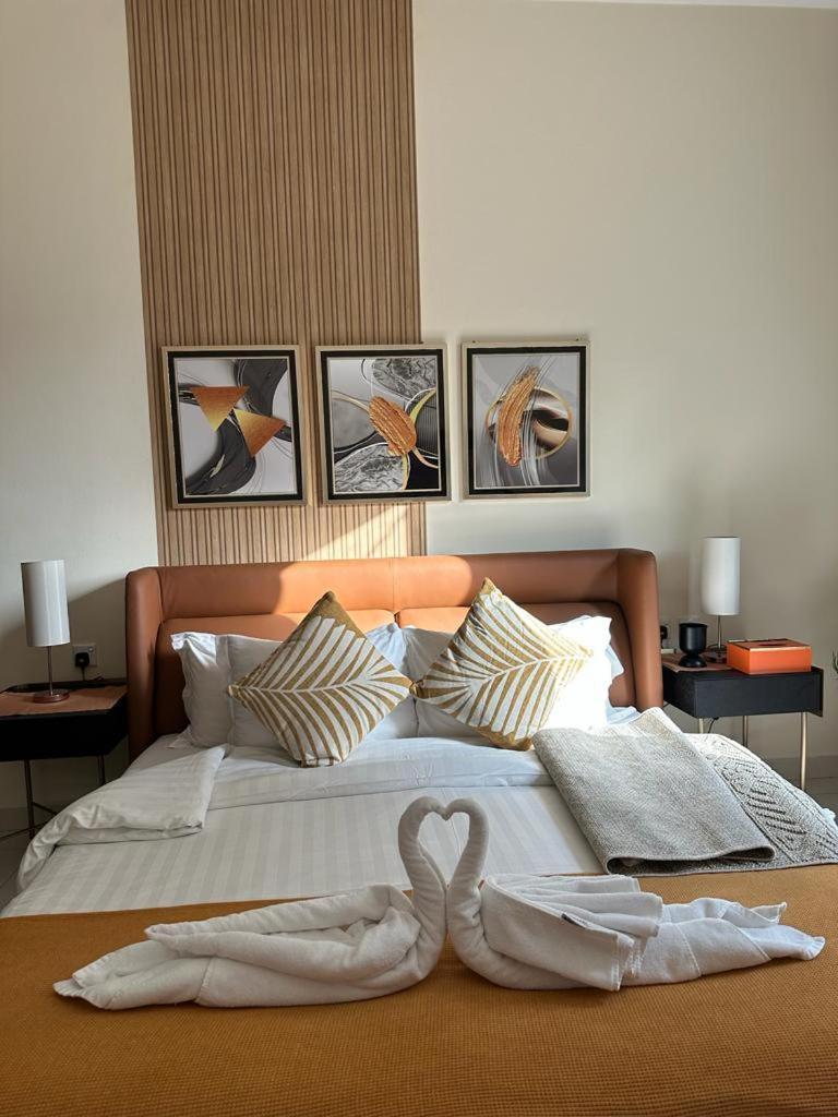 Lovely 1-Bedroom Apartment In The Heart Of Dubai Marina Exterior foto
